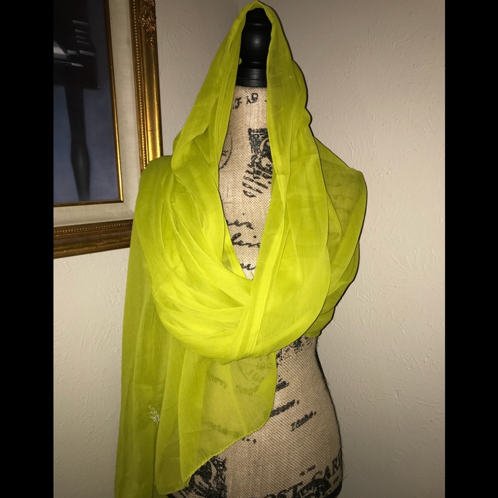 🍀💐 lime green georgette scarf floral accents